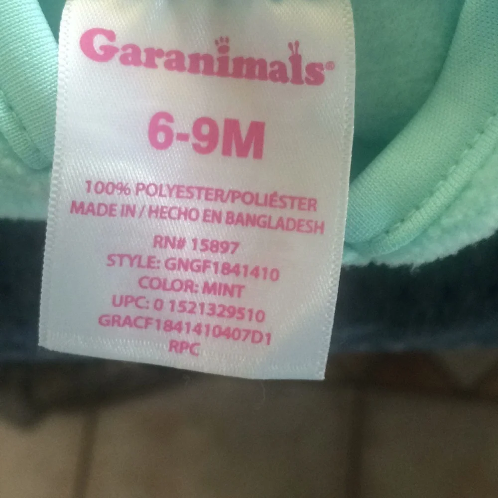 FINAL MARKDOWN NWOT little girl’s garanimals fleece jacket 6-9 months